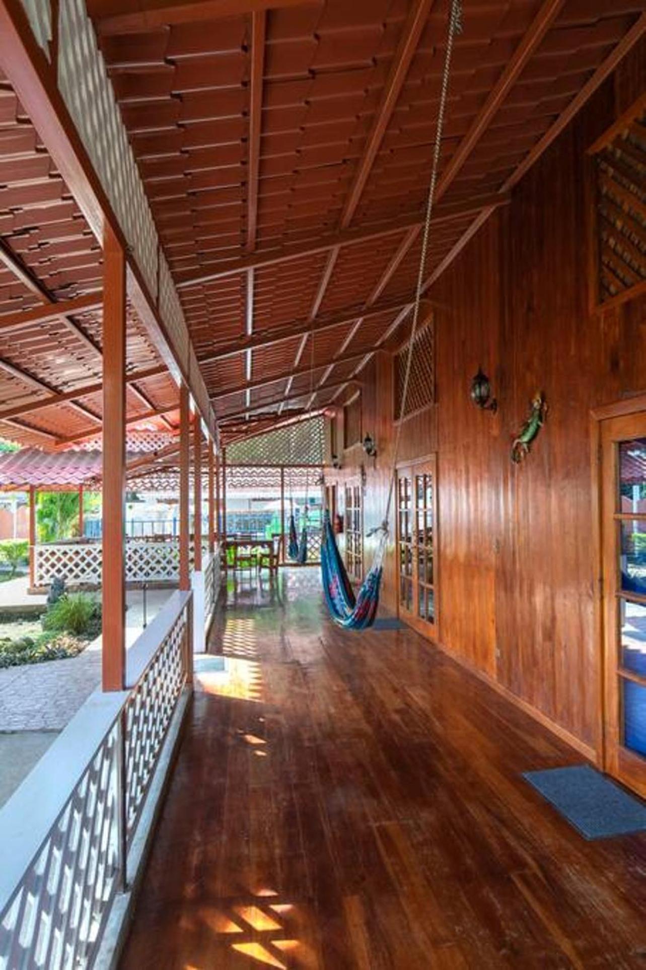 Poolside Beach House At Pangea Lodge Manzanillo  Exterior photo